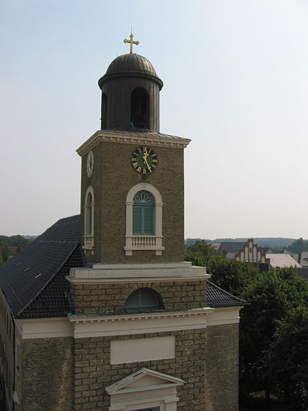 File:2002-08 Husum - Church.jpg